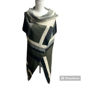 No brand unstructured wrap sleeveless  green/beige/cream/black
